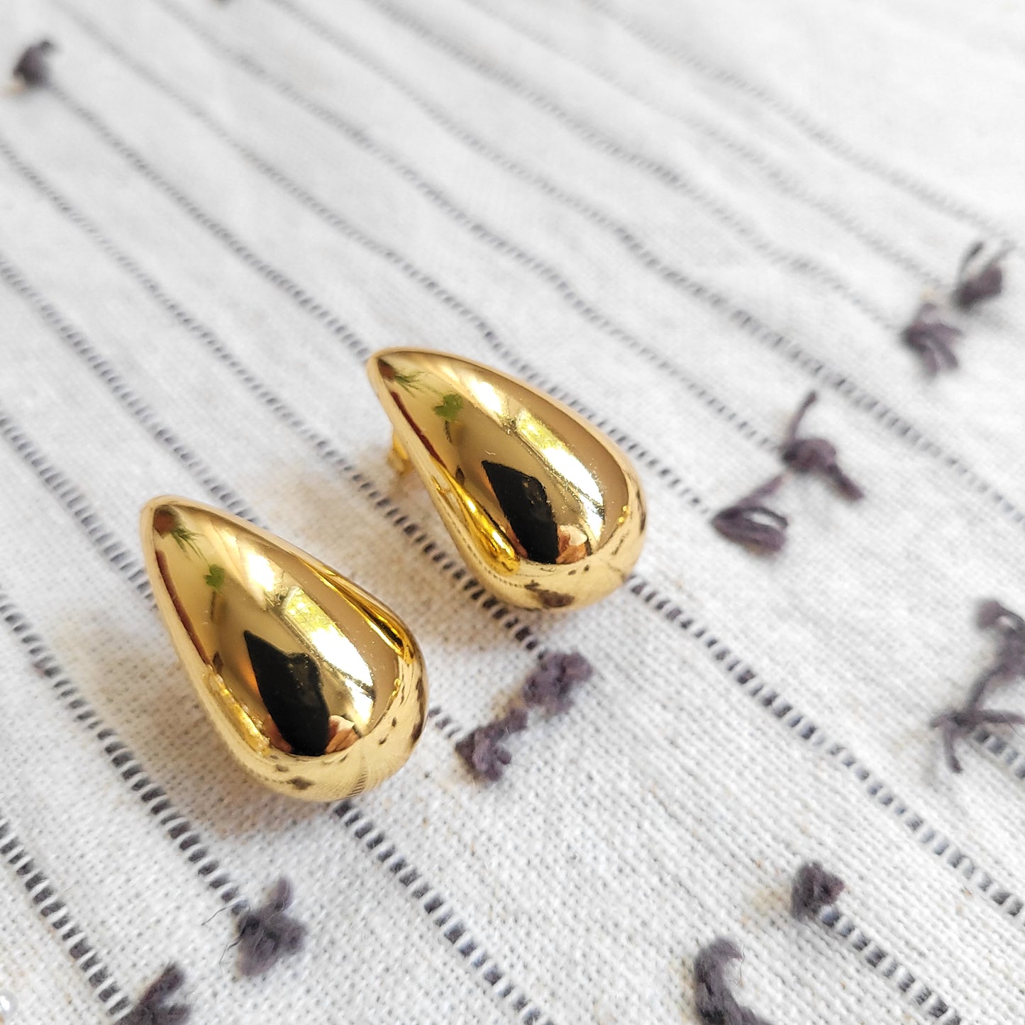 pendientes gota de dorada